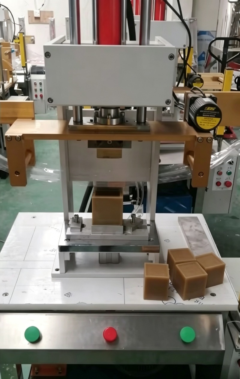 Linea di Produzione Sapone Per - Soap Making Business recensione e prezzo